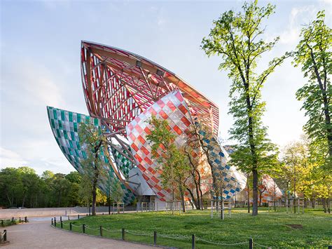 fondation louis vuitton upcoming exhibitions|louis vuitton paris gallery.